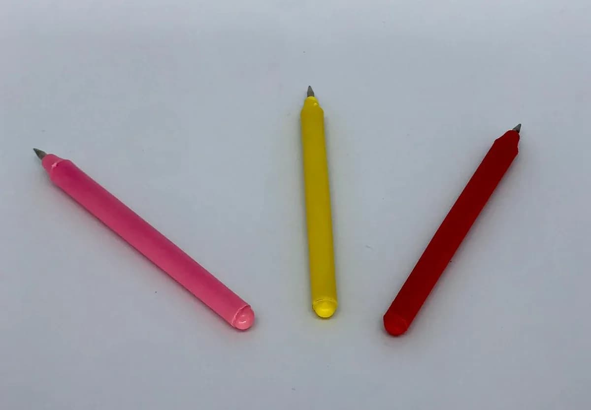PUNZON ESCOLAR PLASTICO FINO