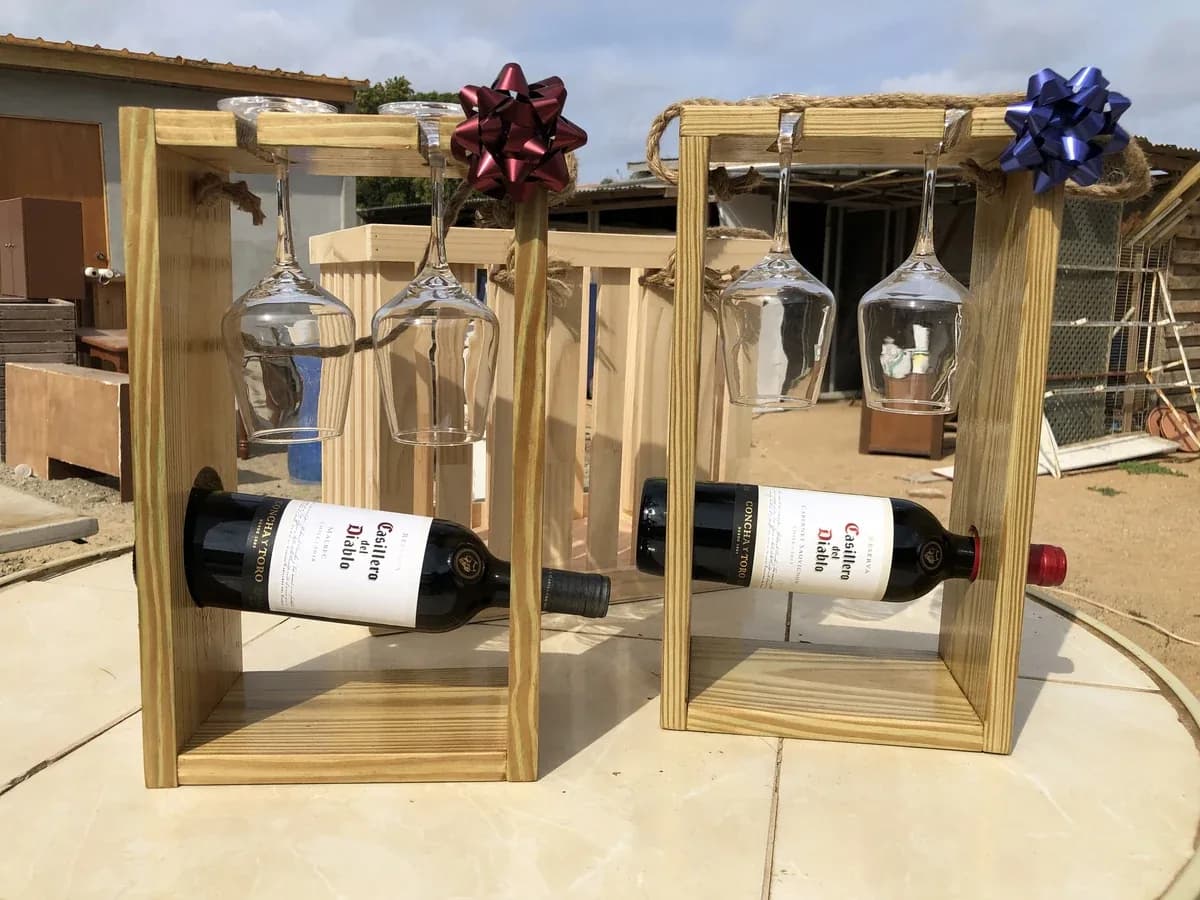 BASE PARA VINO Y FLOR MDF C VENTANA